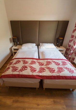 Arion Airport Hotel