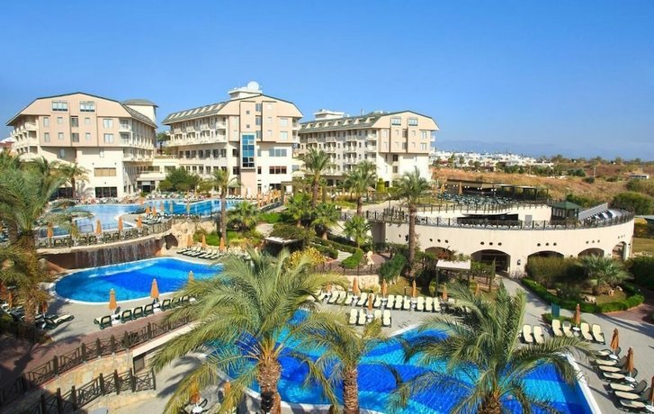 Novum Garden Side Hotel
