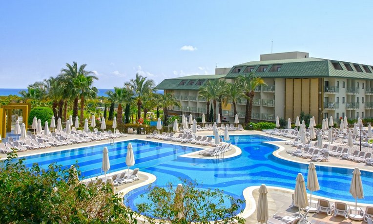 Novum Garden Side Hotel