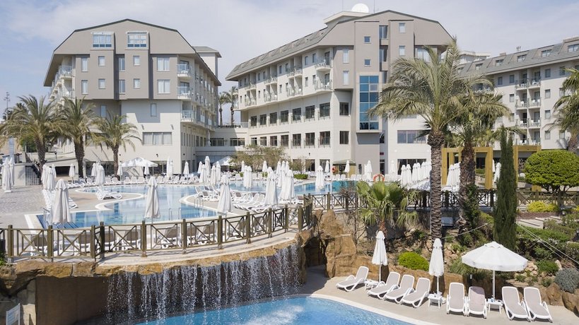 Novum Garden Side Hotel