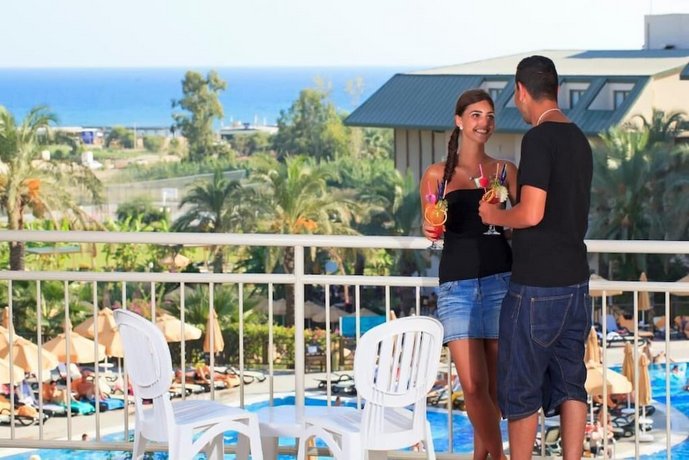Novum Garden Side Hotel