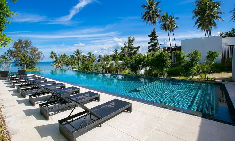 SEAnery Beach Resort