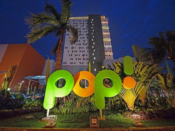 POP Hotel Kelapa Gading 알-무샤와르 그레이트 모스크 Indonesia thumbnail