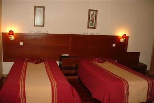 Grande Pensao Residencial Alcobia
