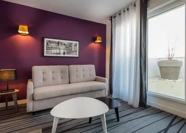 Nemea appart'hotel Residence Le Quai Victor Chateau de Tours France thumbnail