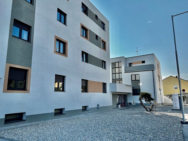 Arion Airport Hotel