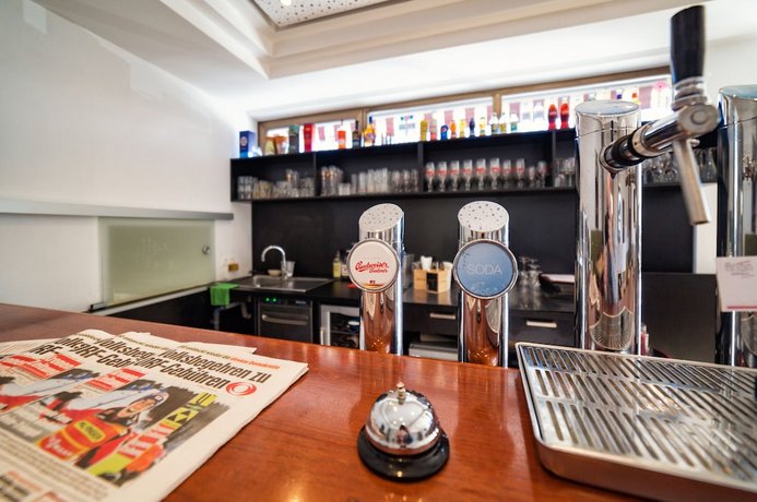 Arion Airport Hotel