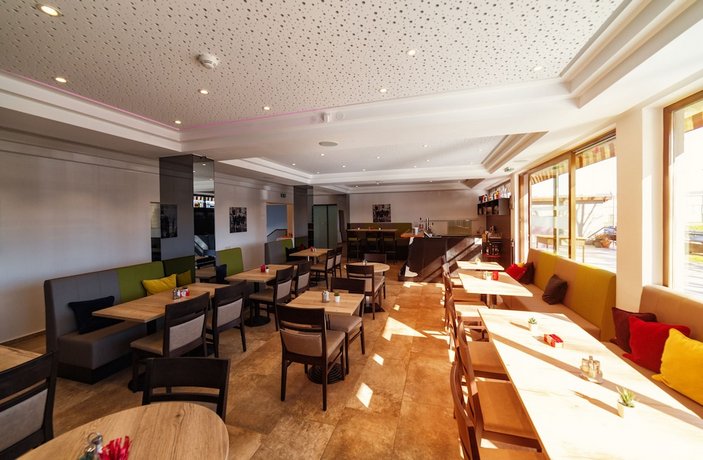 Arion Airport Hotel