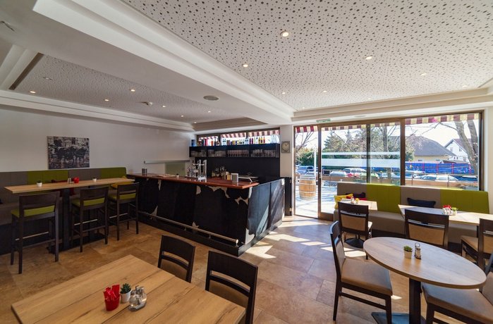 Arion Airport Hotel