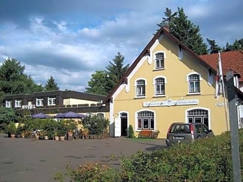 Hotel Forsthaus St Hubertus Lubeck Airport Germany thumbnail