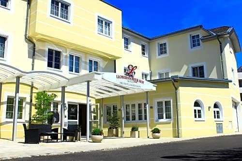 Hotel Leobersdorfer Hof Bad Voslau Austria thumbnail