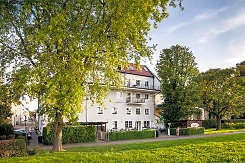 Hotel Nibelungenhof Tulln an der Donau Austria thumbnail