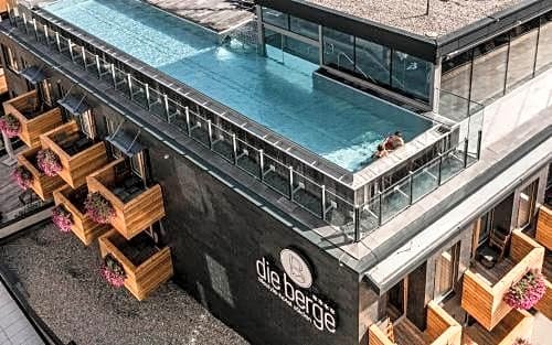 Die Berge Lifestyle-Hotel Solden Rettenbachjoch Austria thumbnail