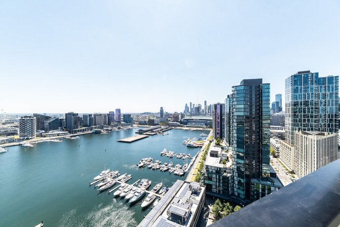 Photo: Pars Apartments - Collins Wharf Waterfront Docklands
