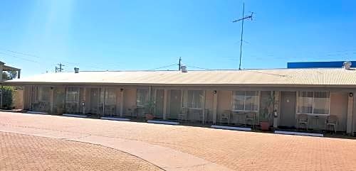 Warrego Motel Charleville Airport Australia thumbnail