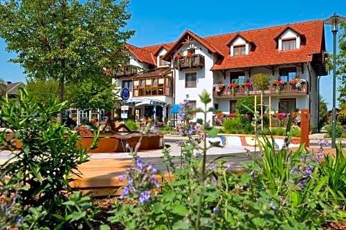 Hotel Garni Thermenoase Bad Blumau Austria thumbnail