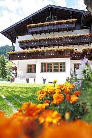 Valluga Hotel Sankt Anton am Arlberg Austria thumbnail