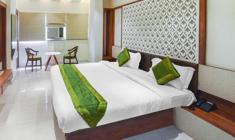 Saffron Hotel Varanasi Paraslakshmi Exports India thumbnail
