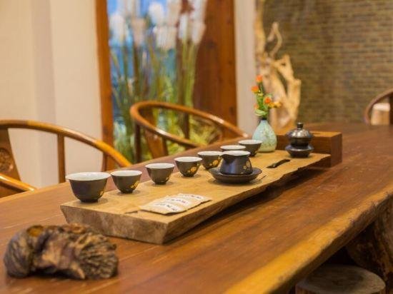Yuansu City Guesthouse