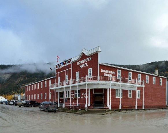 Canada's Best Value Inn - Downtown Hotel Dawson City Robert Service Cabin Canada thumbnail