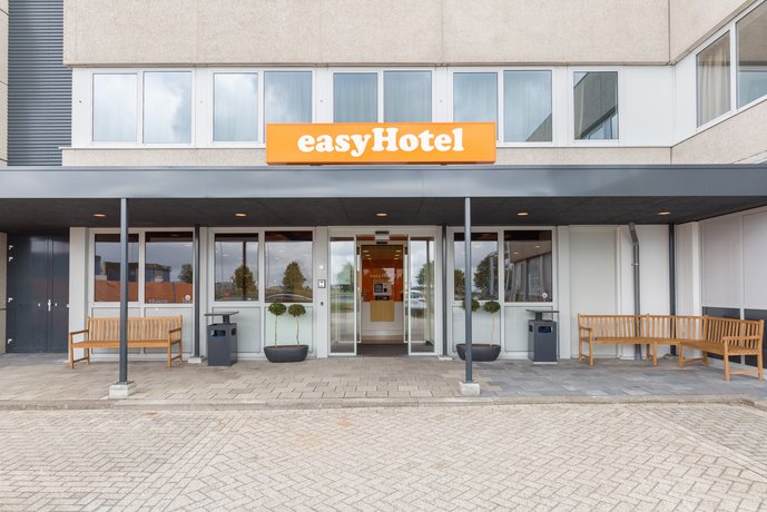 Easyhotel Amsterdam Airport Schiphol 스키폴 공항 Netherlands thumbnail