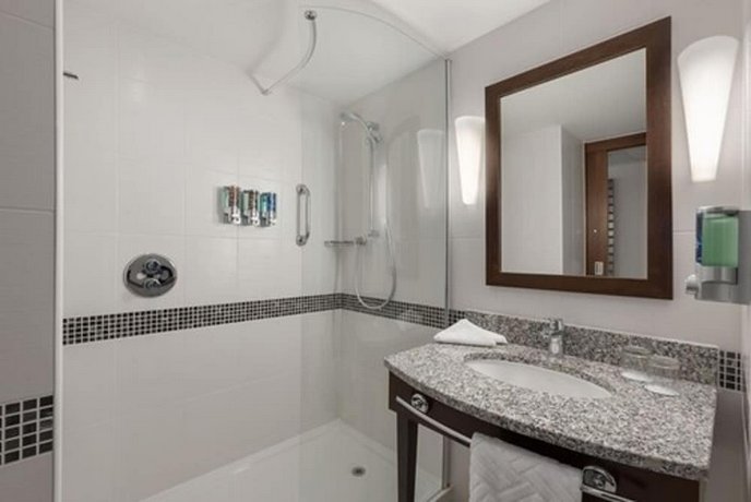 Hampton by Hilton Luton Airport