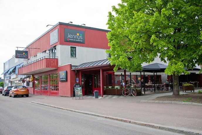 Jennys Hotell och Restaurang Arvika Travbana Sweden thumbnail