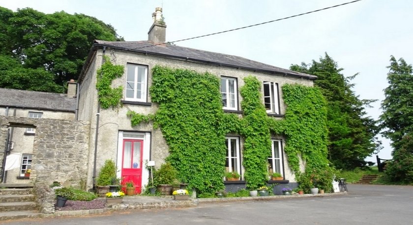 Cloncarlin House Saoirse ar an Uisce River House Arts & Crafts Shop Ireland thumbnail
