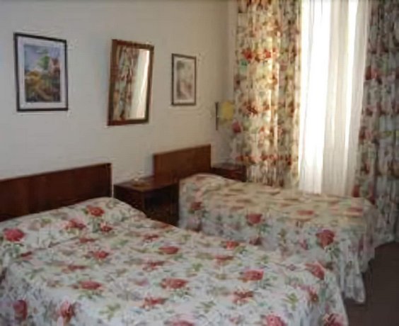 Pensao Flor Da Baixa