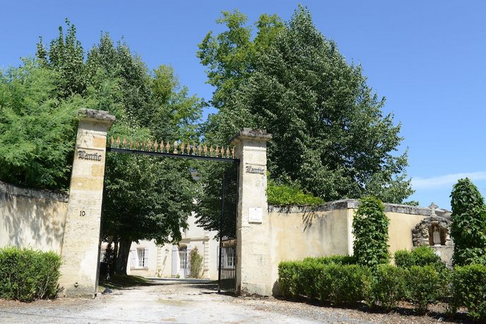 Chateau de Lantic Graves Wine Region France thumbnail