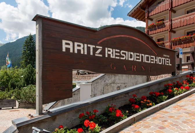 Garni Aritz Col Rodella Ski Lift Italy thumbnail