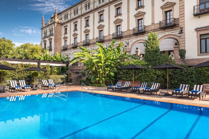Hotel Alfonso XIII - A Luxury Collection Hotel image 1