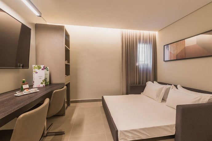 Royal Jardins Boutique Hotel