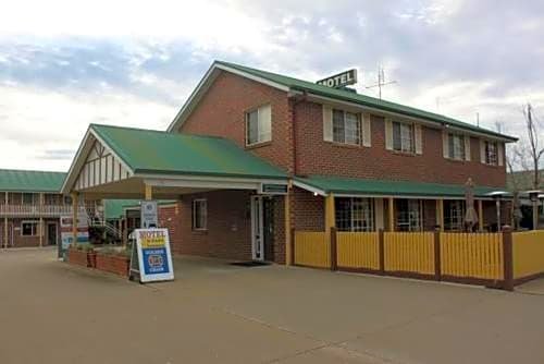 The Crossing Motel Rannock Australia thumbnail