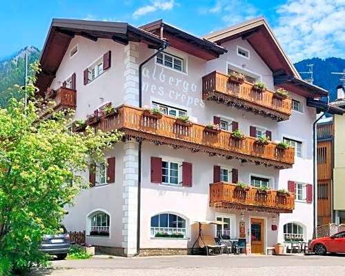 Hotel Nes Crepes Aloch Ski Lift Italy thumbnail