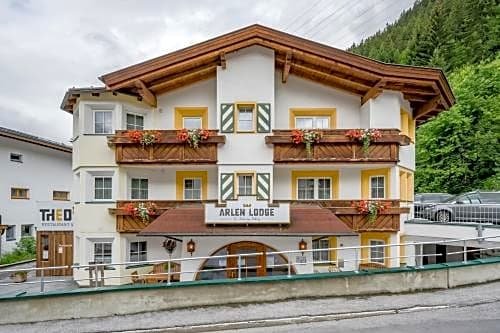Arlen Lodge Hotel Arlberg Austria thumbnail
