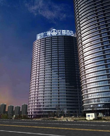 Resplendent Luxury Hotel QingDao Carvinal Tangdao Bay China thumbnail