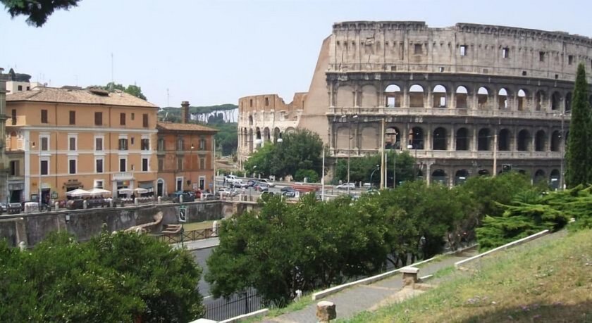 Colosseo Rooms Palatine Hill Italy thumbnail
