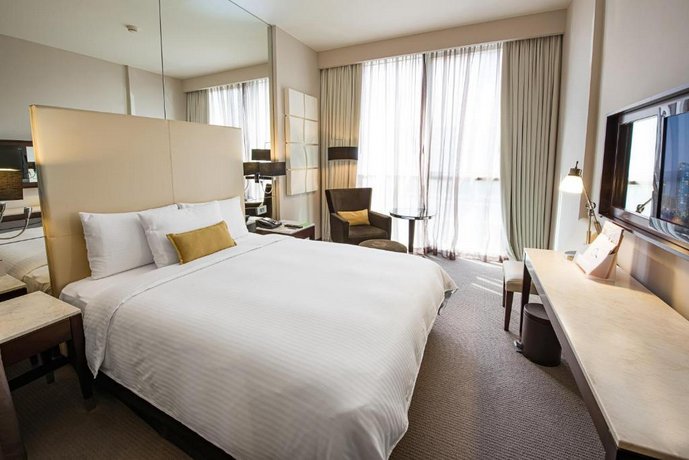 King Room Near Wahda Mall And Al Nahyan Stadium By Luxury Bookings Saudi Red Crescent Authority United Arab Emirates thumbnail