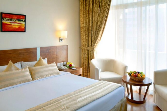 Classic Room Near Baniyas Complex By Luxury Bookings Ibn Battuta Mall United Arab Emirates thumbnail