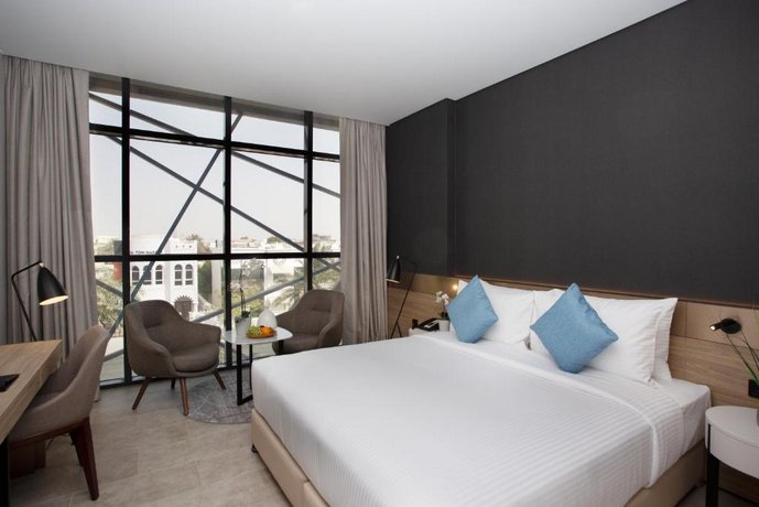 Executive Room Near Kite Beach By Luxury Bookings Al Safa United Arab Emirates thumbnail
