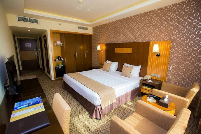 Standard Room Near Tudomart By Luxury Bookings AC Al Twar United Arab Emirates thumbnail