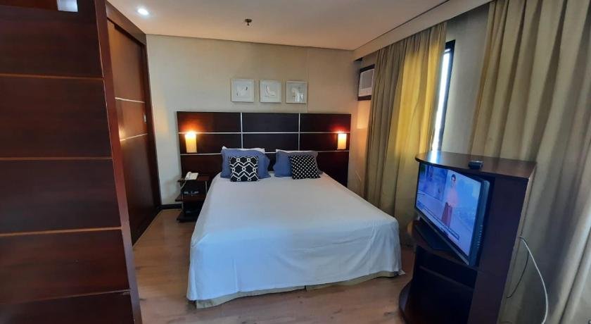 Flat com 1 quarto sala cozinha de apoio banheiro servicos de arrumacao diaria