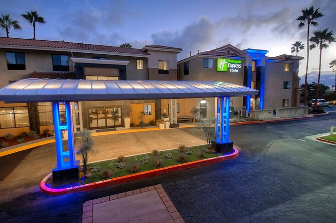 Holiday Inn Express Hotel & Suites Carlsbad Beach
