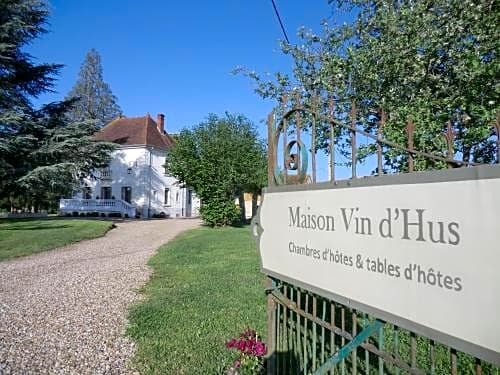 Maison Vin d'Hus Saint-Yan Airport France thumbnail