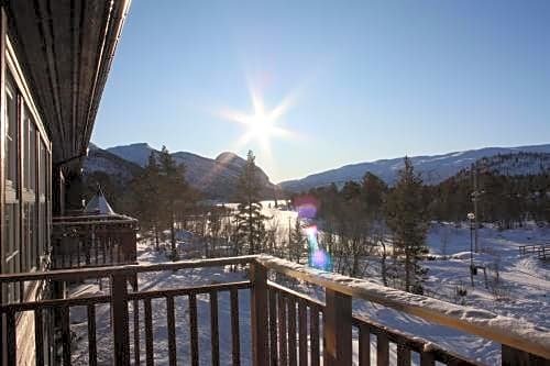 Hovdestølen Hotel & Lodge