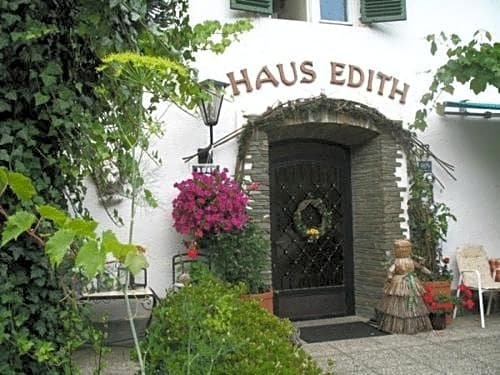 Haus Edith Aussichtsturm Pyramidenkogel Austria thumbnail