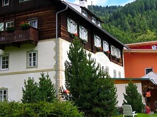 Hotel Hutmannshaus Krems in Karnten Austria thumbnail