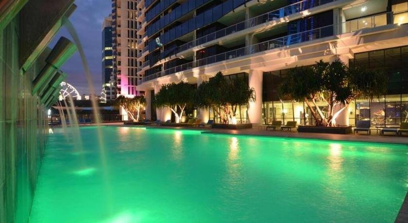 Photo: Surfers Paradise Central Luxury 2 Bedroom Seaview Spa Apartment - Sealuxe