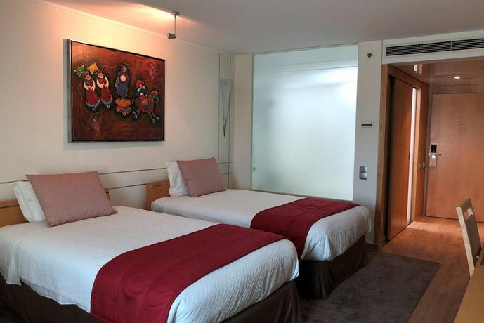 VIP Executive Entrecampos Hotel & Conference